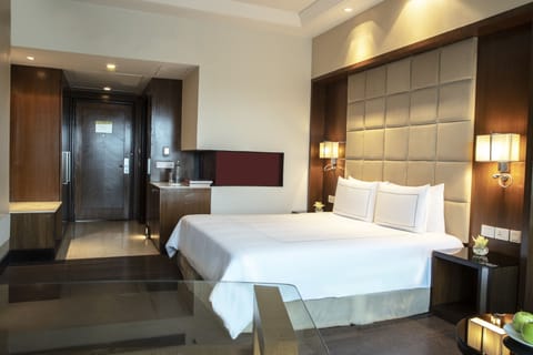 Superior Room, 1 King Bed, Pool View | View from room