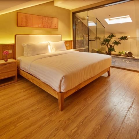 Exclusive Double Room | Free WiFi