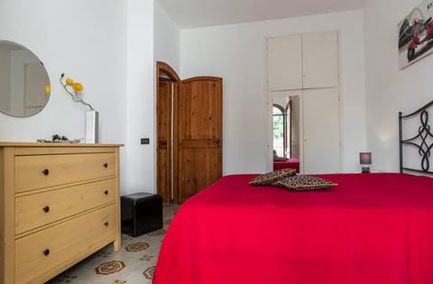 Apartment, 3 Bedrooms | Premium bedding, free WiFi, bed sheets