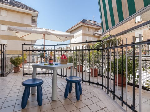 Apartment, 3 Bedrooms | Terrace/patio