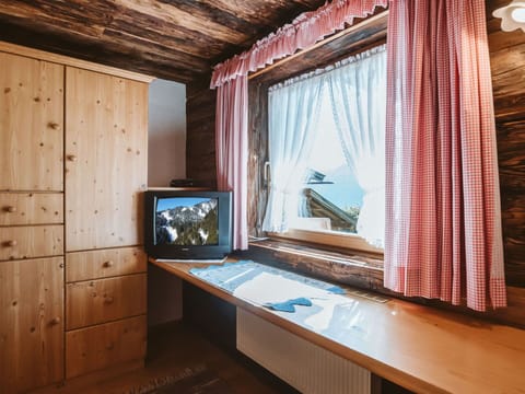 Cabinetry, Furniture, Property, Building, Window, Wood, Curtain, Floor, Drawer, Flooring