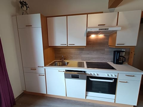 Cabinetry, Countertop, Property, Building, Sink, Kitchen Sink, Kitchen Appliance, Kitchen Stove, Home Appliance, Kitchen