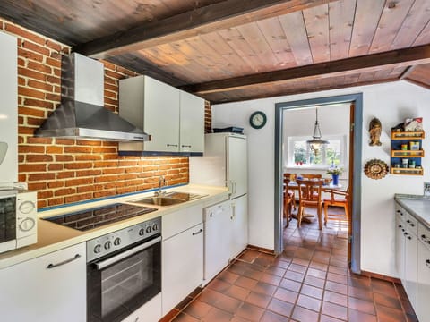 Kitchen, Wood, Flooring, Interior Design, Ceiling, Countertop, Furniture, Floor, Home, Room