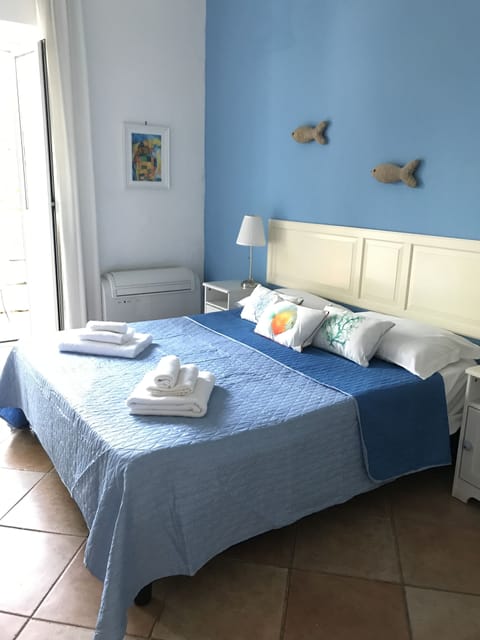 Double Room, Balcony | In-room safe, individually furnished, free WiFi, bed sheets
