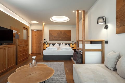 Panoramic Double Room | Hypo-allergenic bedding, minibar, in-room safe, soundproofing