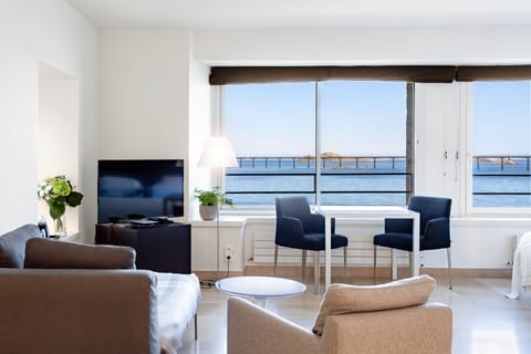 Junior Suite, Sea View | Premium bedding, memory foam beds, in-room safe, individually decorated