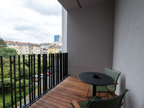 One-Bedroom Suite XL with balcony | Balcony