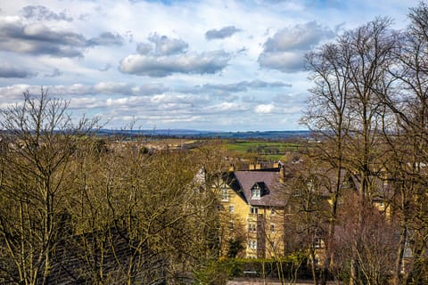 Superior Single Room, Ensuite, Valley View | Egyptian cotton sheets, premium bedding, Select Comfort beds