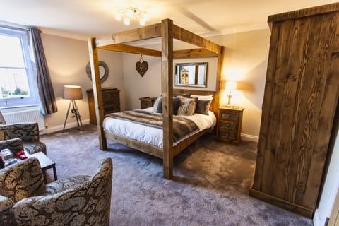 Double Room, Ensuite (The Four Poster Room)