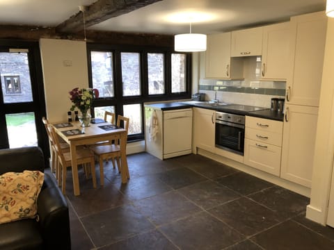 The Granary | Private kitchen | Full-size fridge, microwave, oven, stovetop