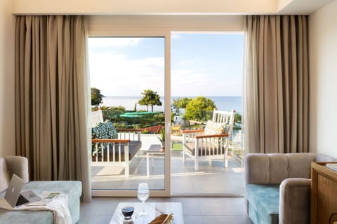 Junior Studio Suite, Sea View | Beach/ocean view