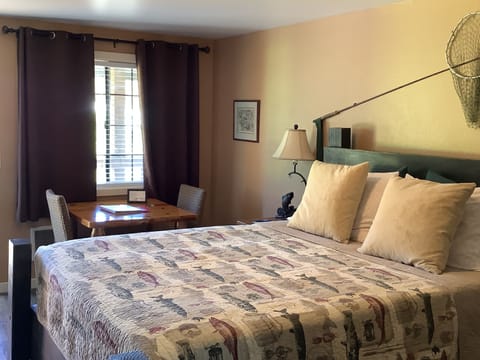 Basic Room, 1 Queen Bed (Unit 5 no pets allowed) | Premium bedding, pillowtop beds, individually decorated