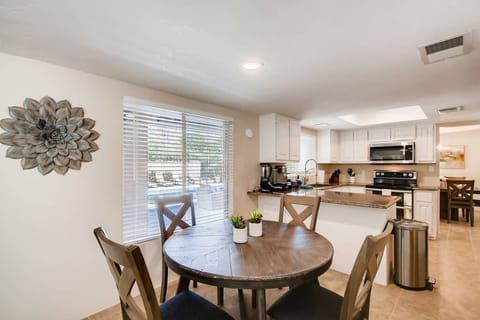 Main house eat-in kitchen