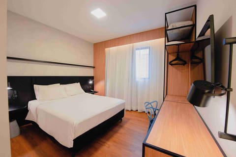 Superior Room, 1 Double Bed | Minibar, in-room safe, desk, soundproofing