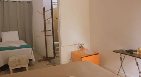 Basic Triple Room | Minibar, cribs/infant beds, free WiFi, bed sheets