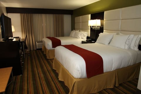 Egyptian cotton sheets, premium bedding, pillowtop beds, desk