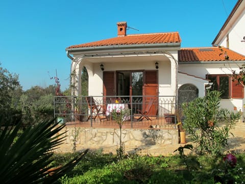 Property, House, Building, Home, Real Estate, Residential Area, Villa, Architecture, Facade, Estate