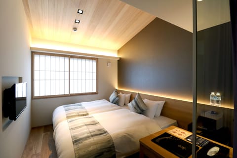 Standard Twin Room | In-room safe, desk, free WiFi, bed sheets