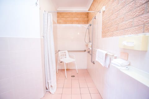 Accessible Twin Room (1 Queen and 1 Single Bed) | Bathroom | Shower, free toiletries, hair dryer, towels