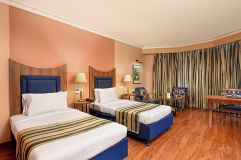 Superior Double or Twin Room, Bathtub, River View | Premium bedding, in-room safe, individually furnished, desk