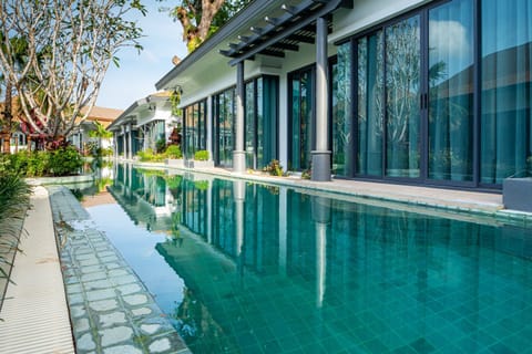 Deluxe Pool Access | Private pool
