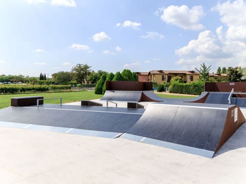 Sport Venue, Property, Concrete, Recreation, Home, House, Rectangle