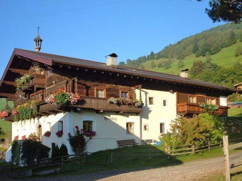 Property, House, Building, Home, Rural Area, Village, Cottage, Real Estate, Architecture, Mountain