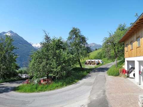 Property, Mountainous Landforms, Mountain Range, Residential Area, Mountain, Natural Landscape, Real Estate, Alps, House, Land Lot