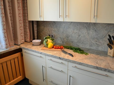 Cabinetry, Countertop, Property, Kitchen Sink, Wood, Kitchen, Interior Design, Flooring, Floor, Curtain