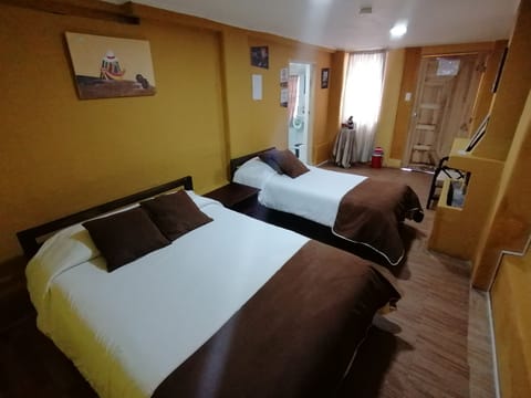 Basic Triple Room | Free WiFi, bed sheets