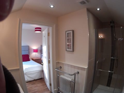 Luxury House, Ensuite, Golf View | Bathroom