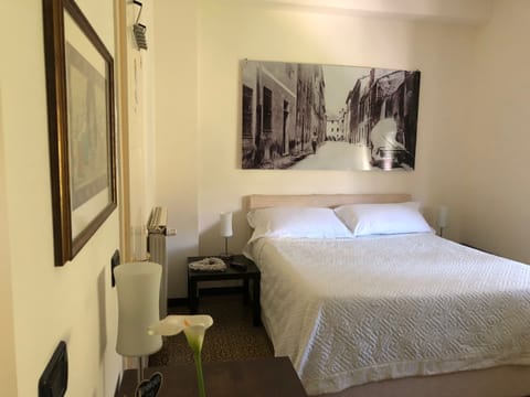 Classic Triple Room | Free WiFi, bed sheets