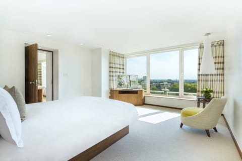 Penthouse (Penthouse Suite,10) | Premium bedding, minibar, in-room safe, desk