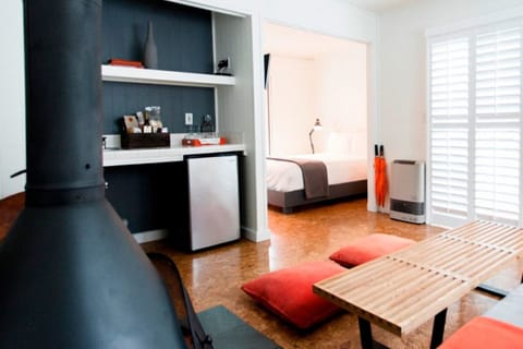 Studio Suite, Fireplace (queen studio suite) (20%off spa services) | Premium bedding, pillowtop beds, individually decorated