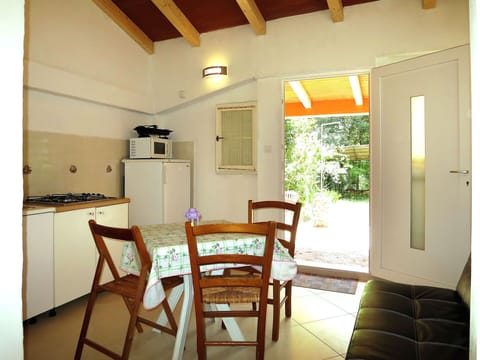 Furniture, Property, Building, Wood, Chair, Interior Design, Window, Floor, Flooring