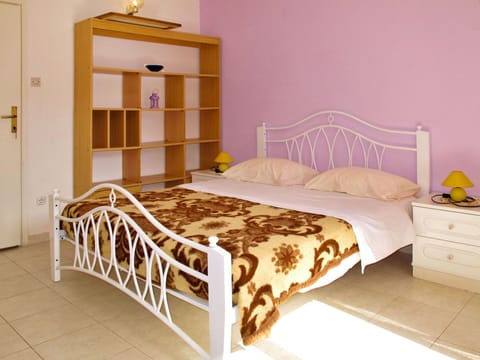 Furniture, Property, White, Comfort, Cabinetry, Wood, Bed Frame, Building, Bed, Lighting