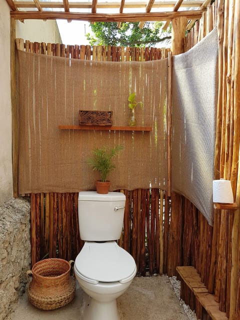 Standard Cabin | Bathroom | Shower, towels