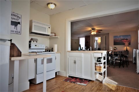 Fully equipped kitchen