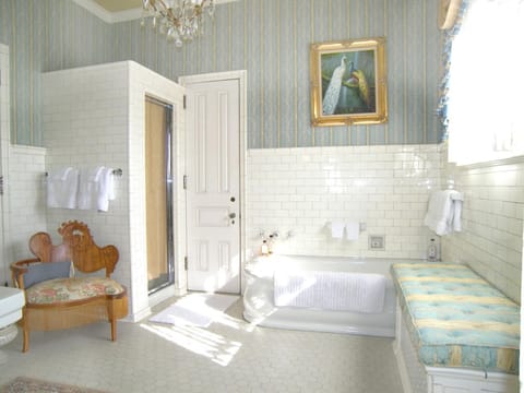 Deluxe Double Room, Ensuite (Maude Alexander ) | Bathroom | Towels