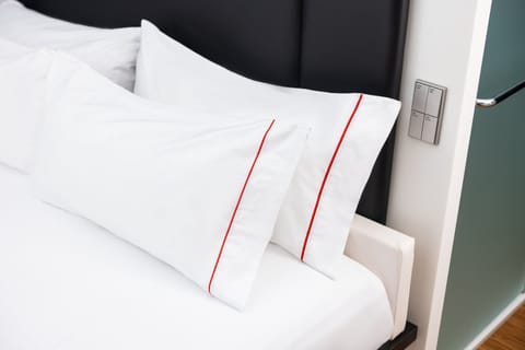 Premium bedding, pillowtop beds, in-room safe, desk