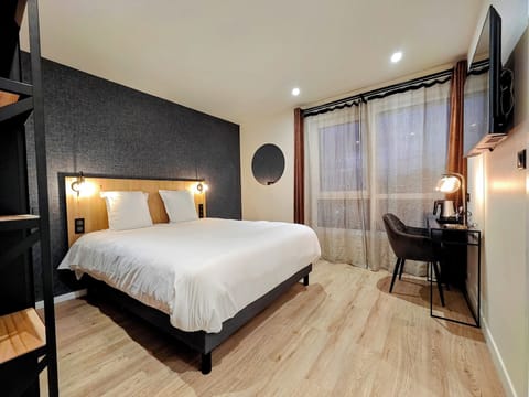 Superior Double Room | Premium bedding, pillowtop beds, in-room safe, individually decorated