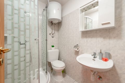 Standard Double Room (Sandra) | Memory foam beds, blackout drapes, free WiFi