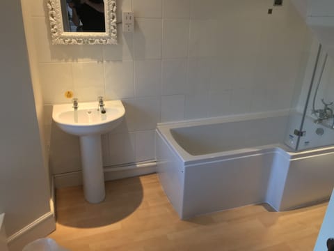 Single Room, Ensuite | Bathroom