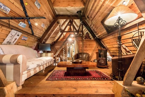 Studio | Living area