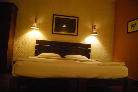 Deluxe Room | In-room safe, desk, rollaway beds, free WiFi