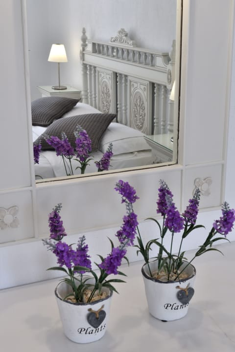 Double Room, Garden View | In-room safe, soundproofing, iron/ironing board, free cribs/infant beds