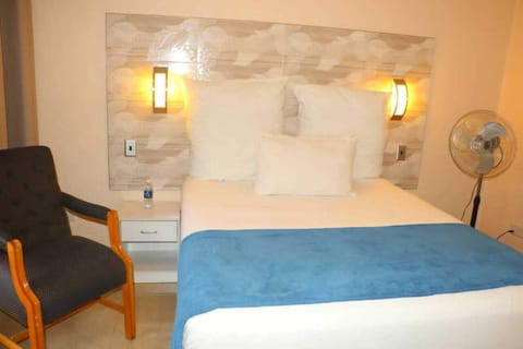 Standard Double Room | Down comforters, pillowtop beds, individually decorated