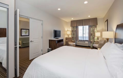 Suite, 1 Bedroom (Living Room) | Hypo-allergenic bedding, down comforters, individually decorated