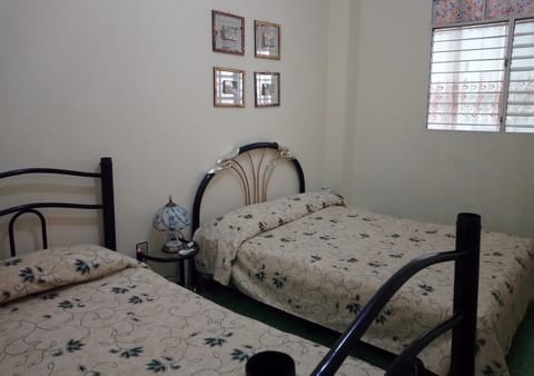 Exclusive Triple Room | Individually decorated, individually furnished, iron/ironing board