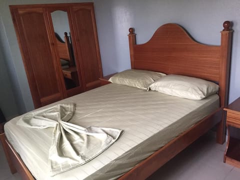 Basic Double Room | Desk, iron/ironing board, free WiFi, bed sheets